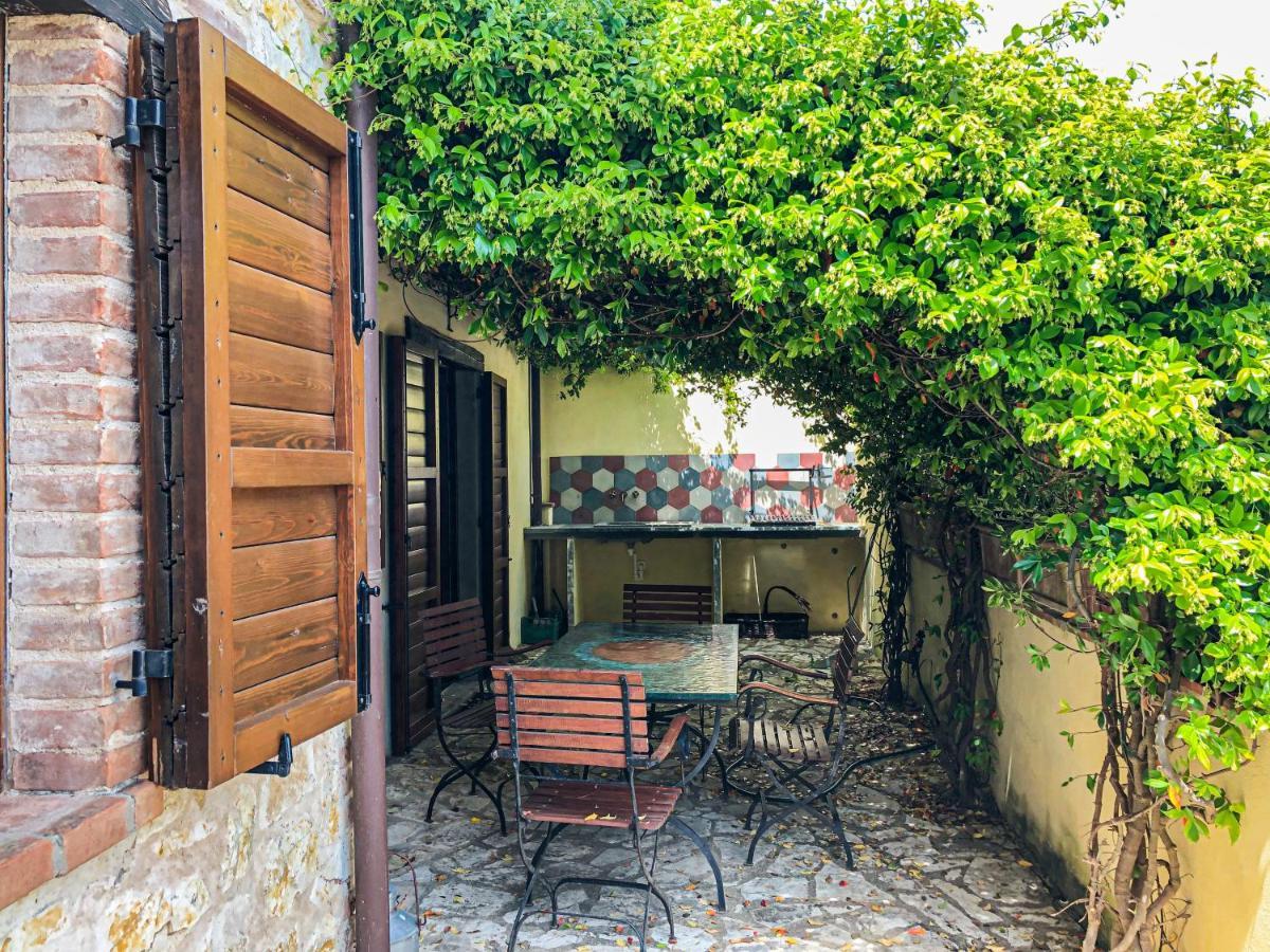 Umbria, "Casa Sagrantina" Con Piscina E Pergolato Apartment Collazzone Exterior photo